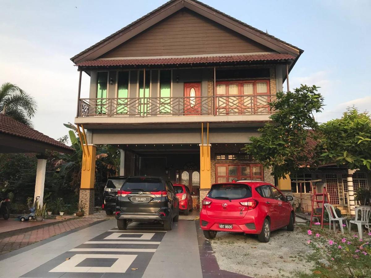 Cozy Homestay Che Yang 쿠알라트렝가누 외부 사진